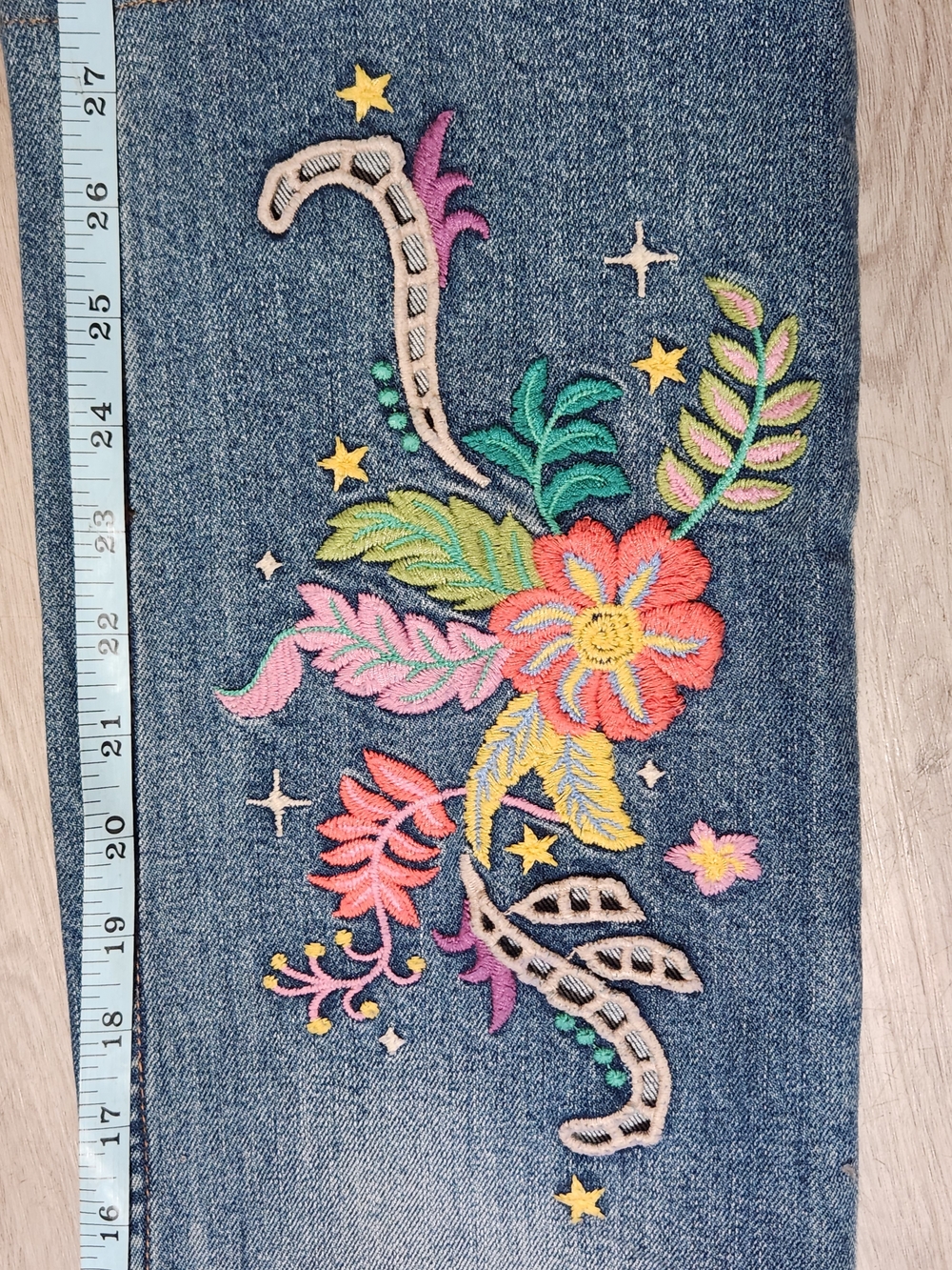 ✨ Johnny Was Boho Embroidered Straight Leg Jeans 29 - Picture 6 of 11